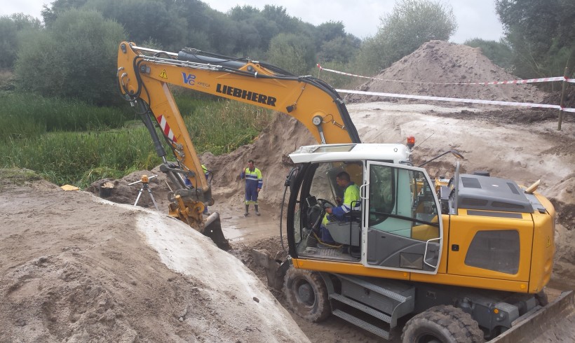 El proyecto LIFE Regenera Limia, impulsado por la CHMS, pone en marcha a actuación B4 focalizada en el canal de la Laguna de la Antela El proyecto LIFE Regenera Limia, impulsado por la CHMS, pone en marcha a actuación B4 focalizada en el canal de la Laguna de la Antela